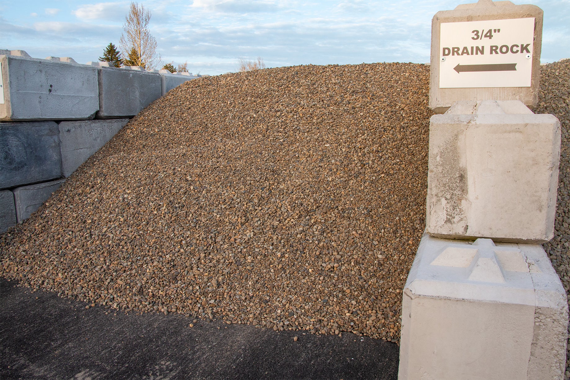 Drain Rock (threequarters inch) Bark Ranch