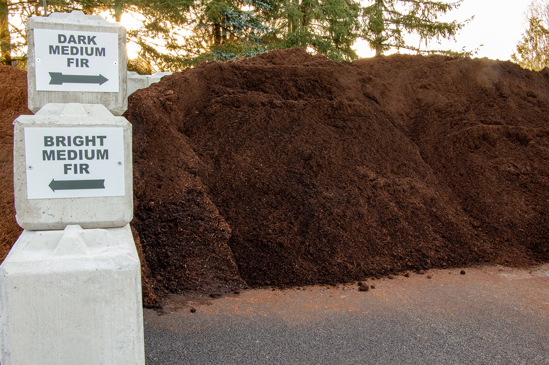 Dark Medium Fir Barkdust | Bark Ranch